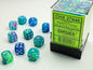 Chessex: D6 Festive™ DICE SET - 12MM